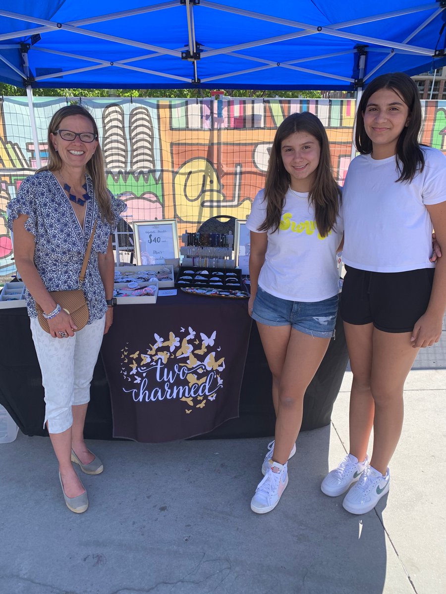 Chris_Fonseca3's tweet photo. What a pleasure &amp; inspiration mtg twin sisters Ashley &amp; Melissa who started their own business @two_charmed with the goal of helping others &amp; making a difference in the community! Beautiful handmade bracelets &amp; more! Part of their proceeds go to local charities monthly. 💕🦋⭐️☀️ https://t.co/9hD96m8i1z