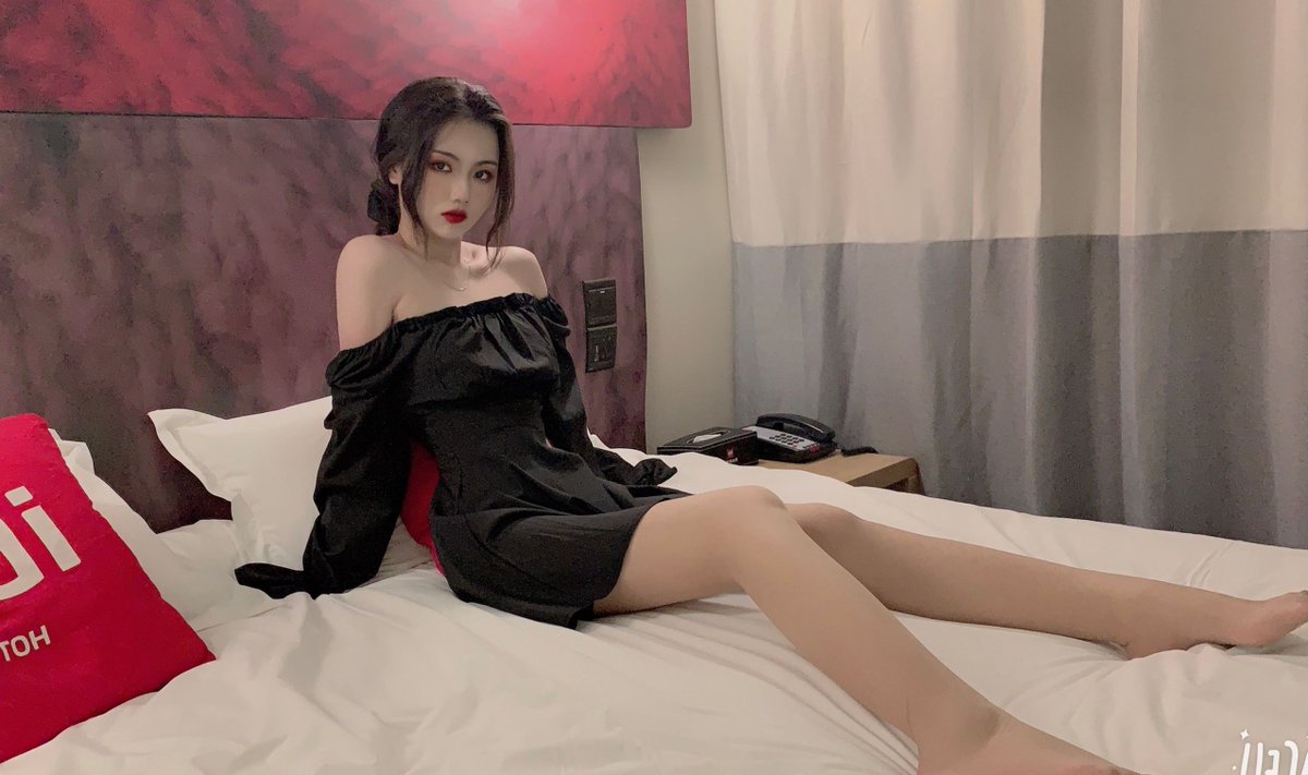 notebookforsear's tweet photo. 何珊珊的身材确实很诱人啊 https://t.co/rQvAhFooSk