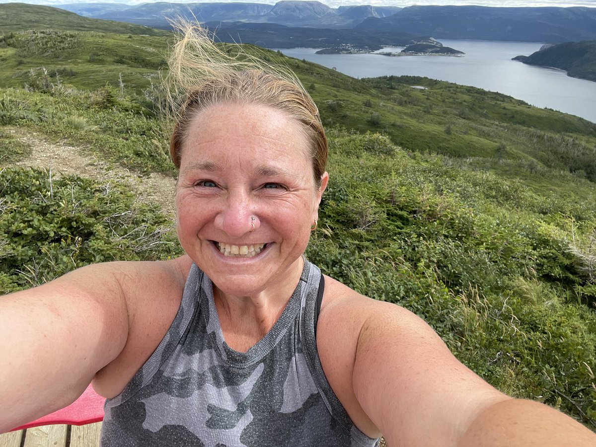 lynnette257's tweet photo. What a rush!  #grosmorne https://t.co/I3YlWQl186