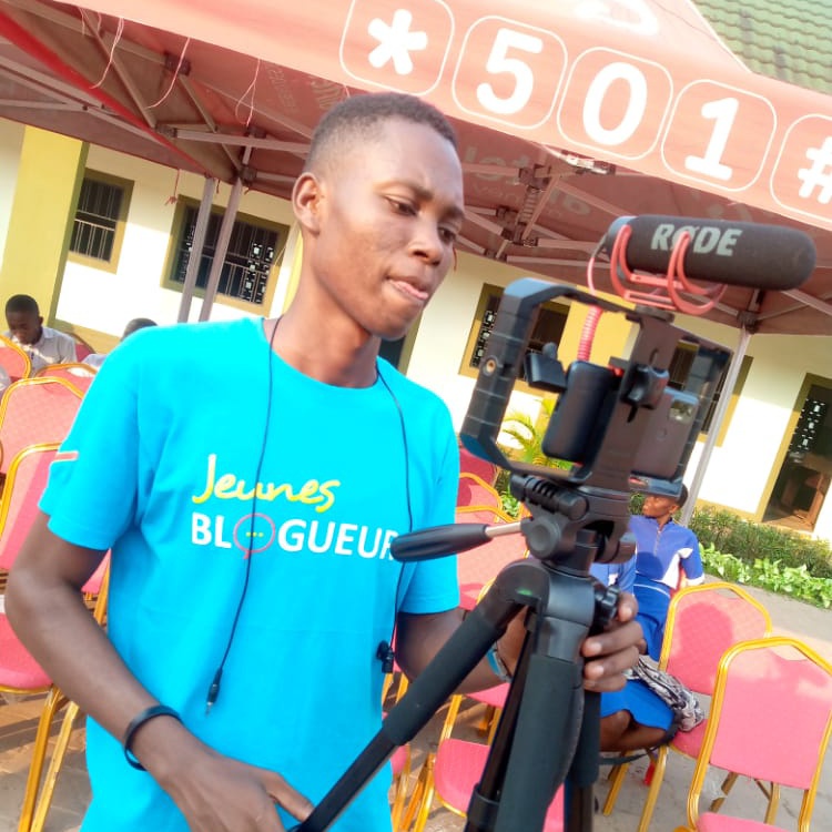 EmmanuelBotuli's tweet photo. #NewProfilePic https://t.co/er9LYU0PZw