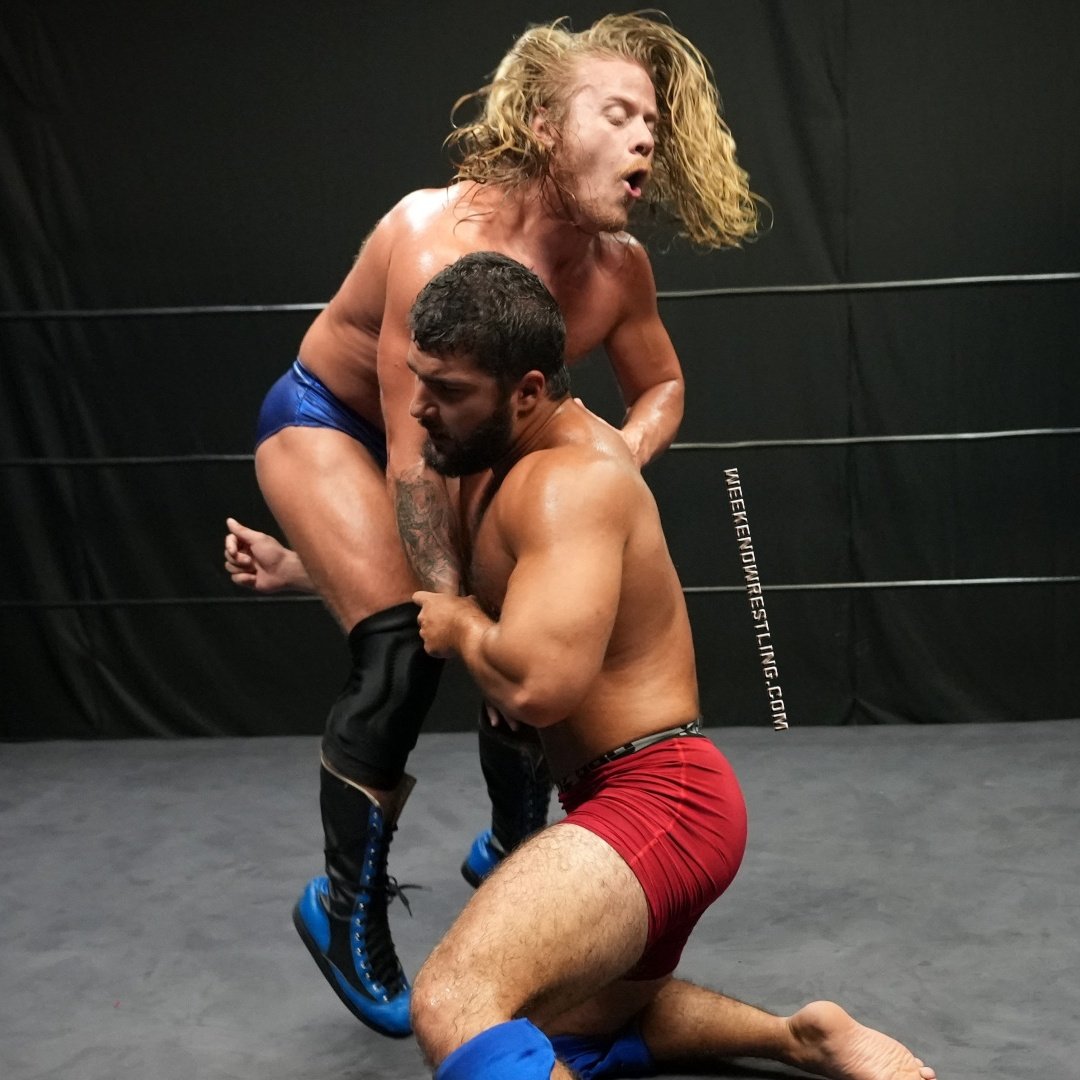 WeekendWrestli1's tweet photo. Nick Karras turns, Jack Dillon suffers.
@matt_brannigan #jackdillon #nickkarras #LowBlow #BelowDeck #belowthebelt #rightinthenuts #prowrestling #customwrestling #undergroundwrestling https://t.co/Z81ITbPJgw