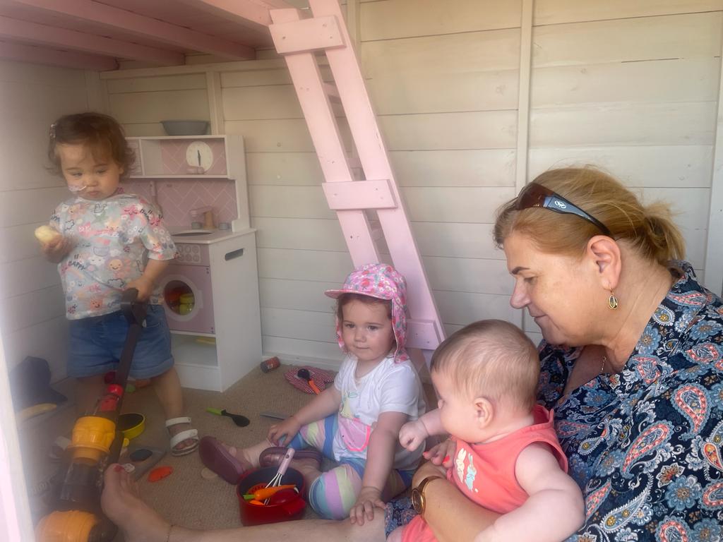 JNeuroblastoma's tweet photo. Weekend with my cousins 💕 

Text “JESSICA” followed by any amount up to £20 to 70450. Example text “JESSICA 10” to donate £10 (You will be charged the donation plus your standard network charge).
#Neuroblastoma #childhoodcancer #jessicasjourneywith #solvingkidscancer #cousins https://t.co/R2cFNyURWK