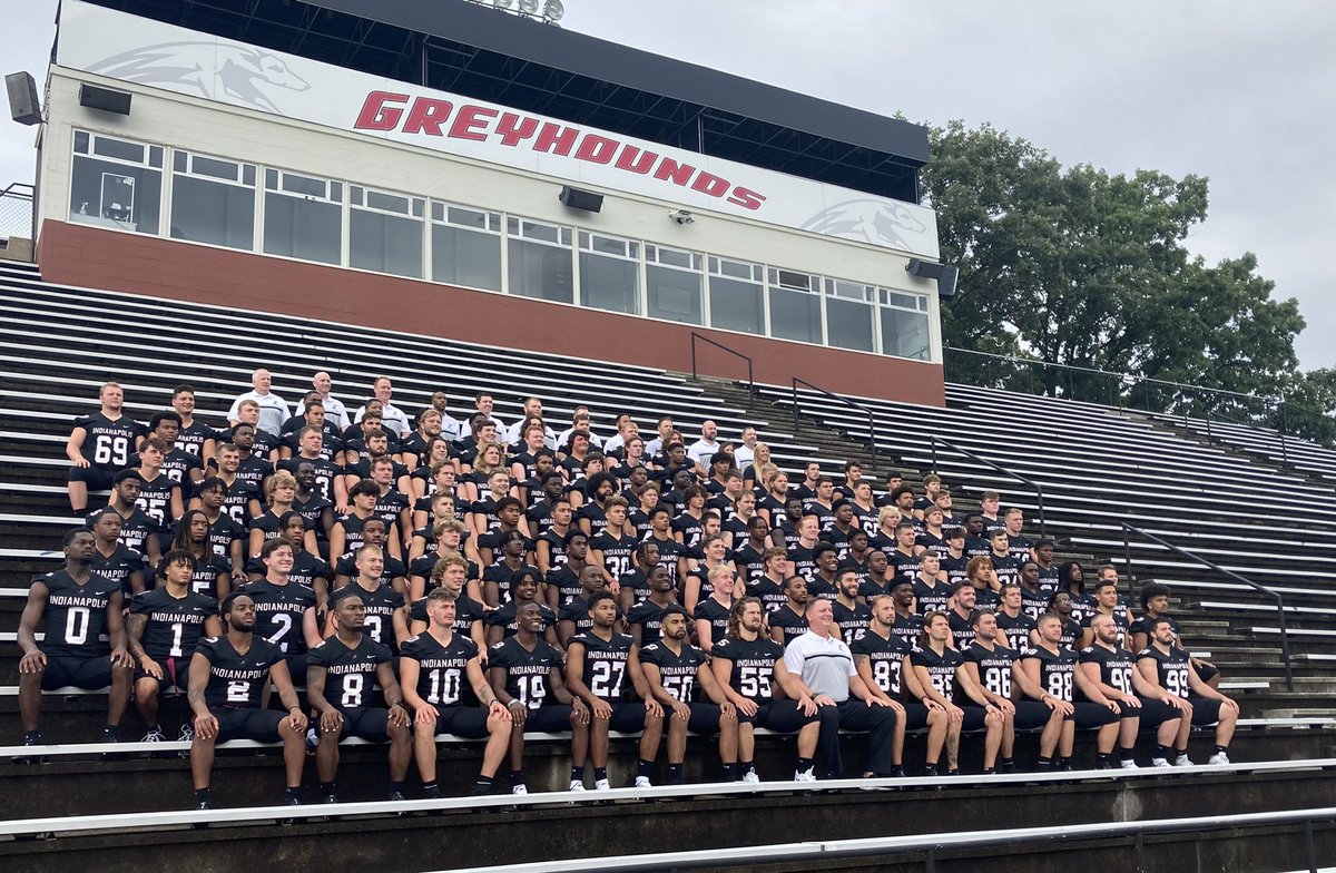 UIndyAthletics's tweet photo. 🏈 | Your 2️⃣0️⃣2️⃣2️⃣ UIndy Greyhounds! @UIndyFB https://t.co/CIhFwPzl3f