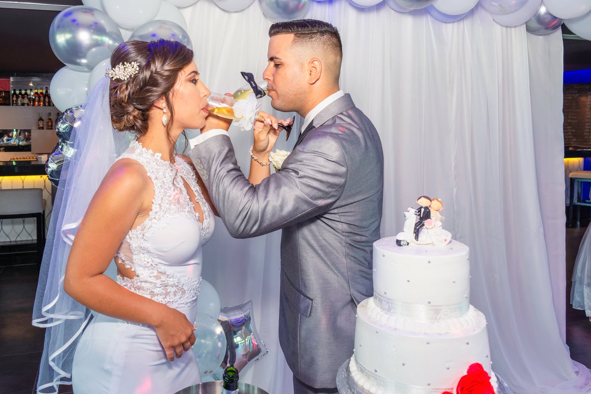 yinet_sg04's tweet photo. Finalmente las fotos de nuestra boda ♥️⚡💍 https://t.co/kFb7TnQxFU