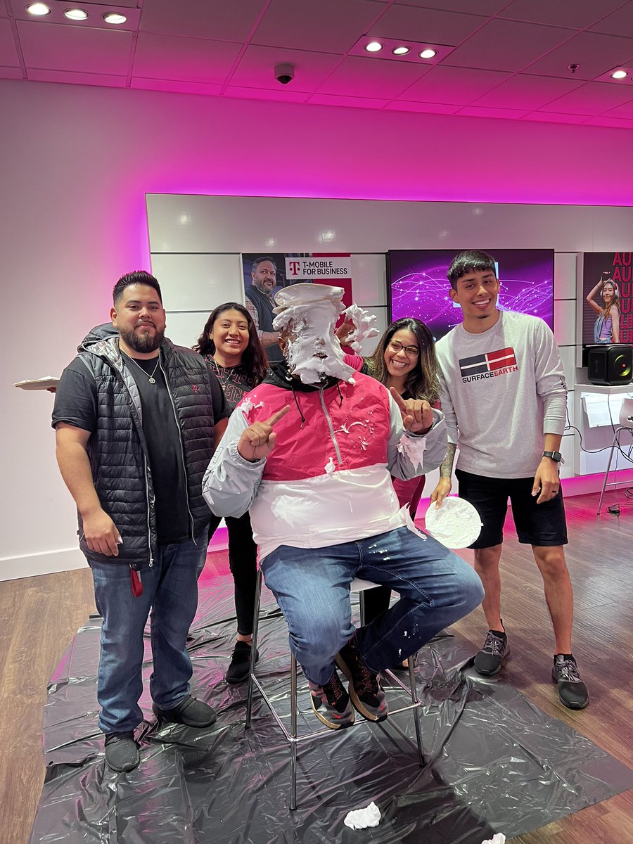 Philly2Chicago's tweet photo. What a great meeting this morning!! Got to recognize a WC Winner, See Two RSM run a great meeting, and Celebrate our fast start winners by getting pied! #NetworkParty #MetroMoneyTeam https://t.co/06r9cHQFqD
