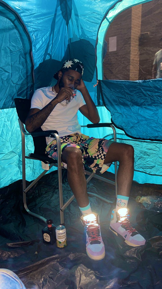 richhcents's tweet photo. Went camping in⛺️da hood #trapboujee https://t.co/Htlk05XXAl