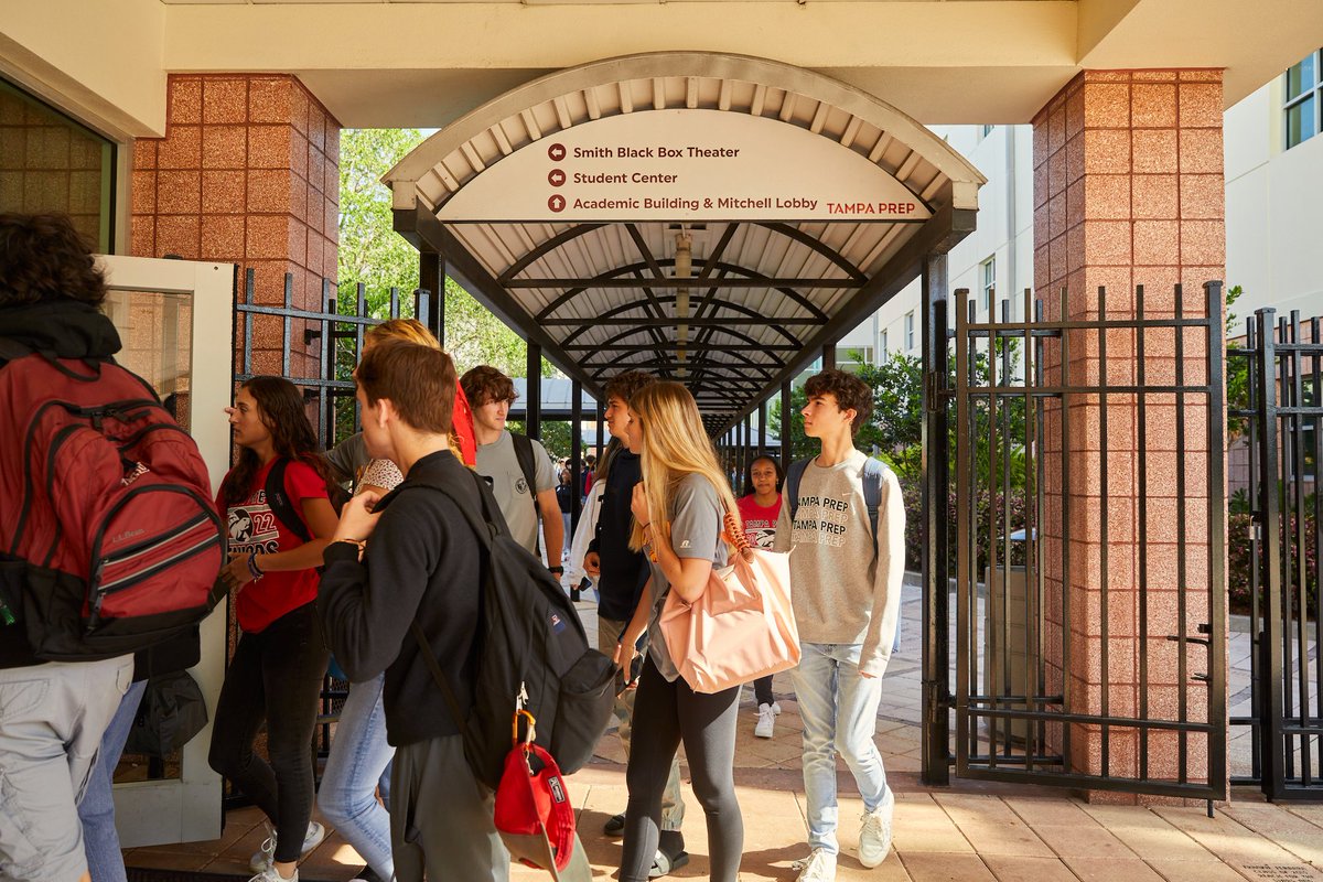 It's time to start filling in your calendar with Important Dates for the 2022-23 school year!  You can check out our Major Dates Calendar and subscribe to the School Calendar here:  hubs.li/Q01jX9sd0