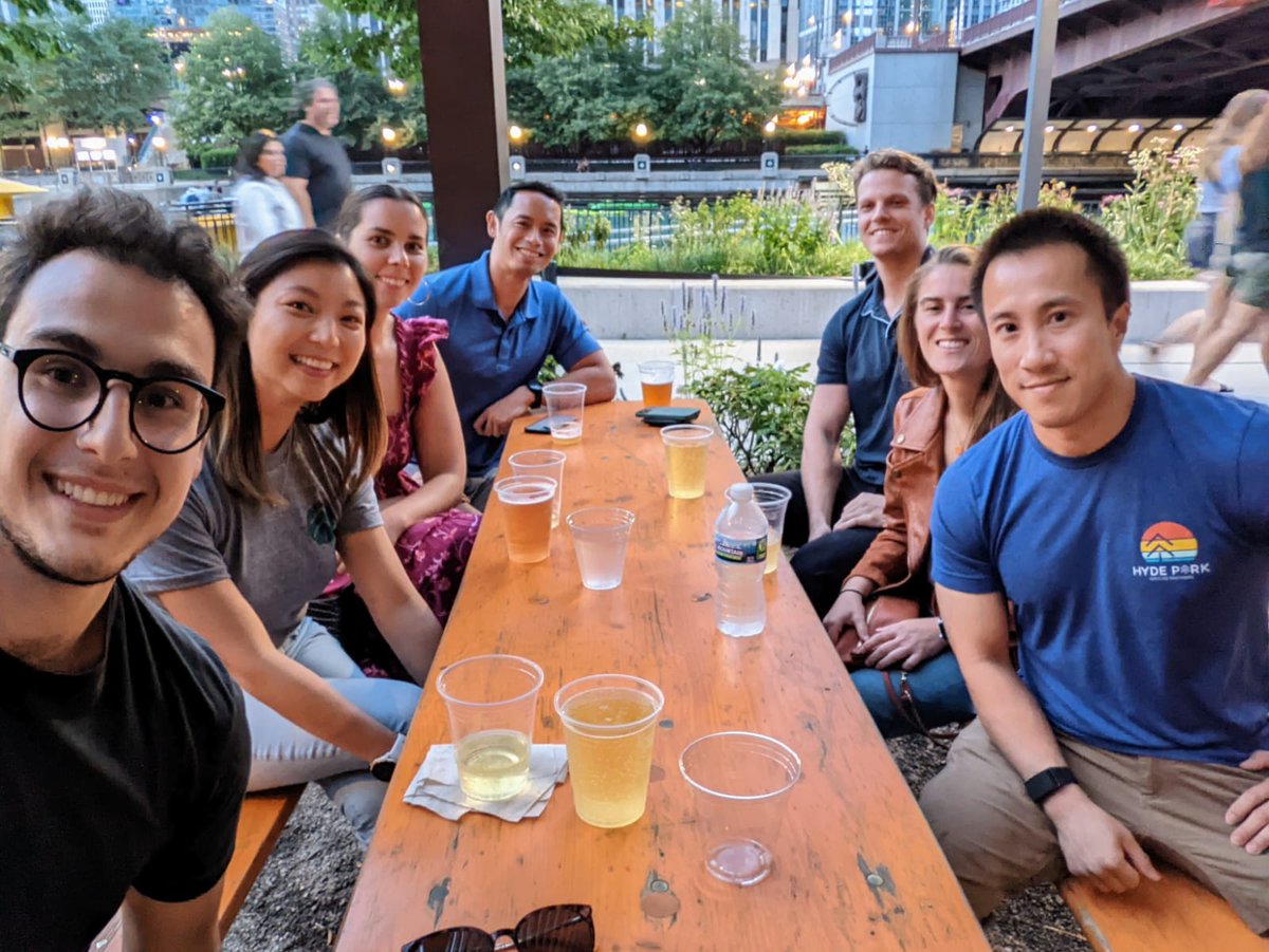 VcUnleashed's tweet photo. CHICAGO: we see you 👀shoutout to @MonMartens &amp; Victoria Leon! https://t.co/RGbnZgIjNF