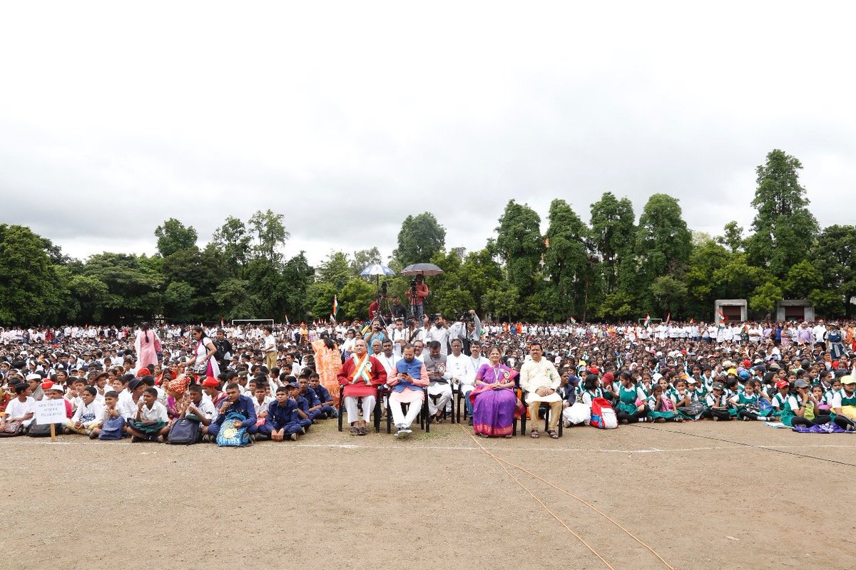 DeccanEducation's tweet photo. ‘अखंड भारत’ - विद्यार्थ्यांची शोभायात्रा समारोप कार्यक्रम व महानाट्य  रविवार, दि. १४.०८.२०२२ 
मा. श्री. प्रकाशजी जावडेकर, खासदार, राज्यसभा हे प्रमुख पाहुणे होते #AzadiKaAmritMahotsav https://t.co/NUVMKfaarJ