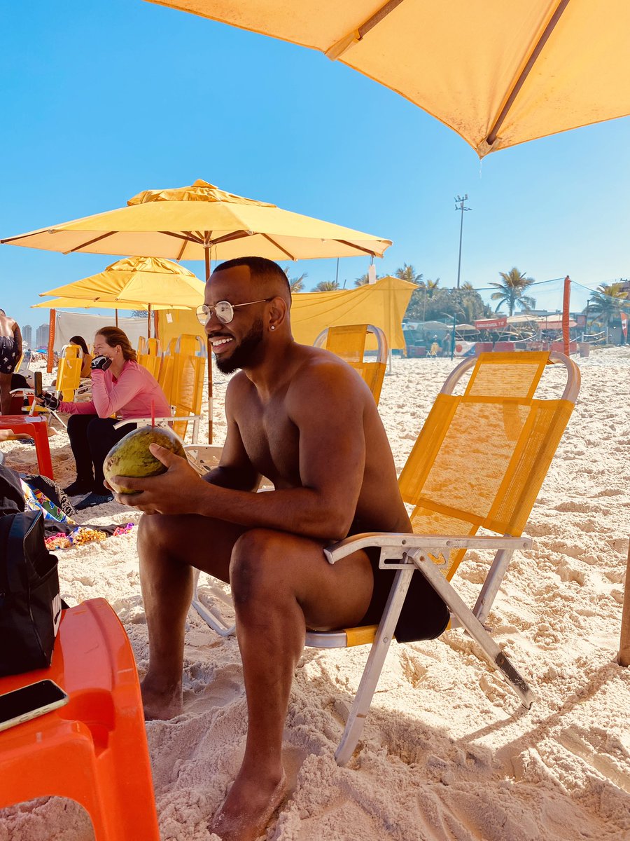 wellingtonbisp2's tweet photo. 🌞 🏖 🥥 https://t.co/wEPnezOXrL