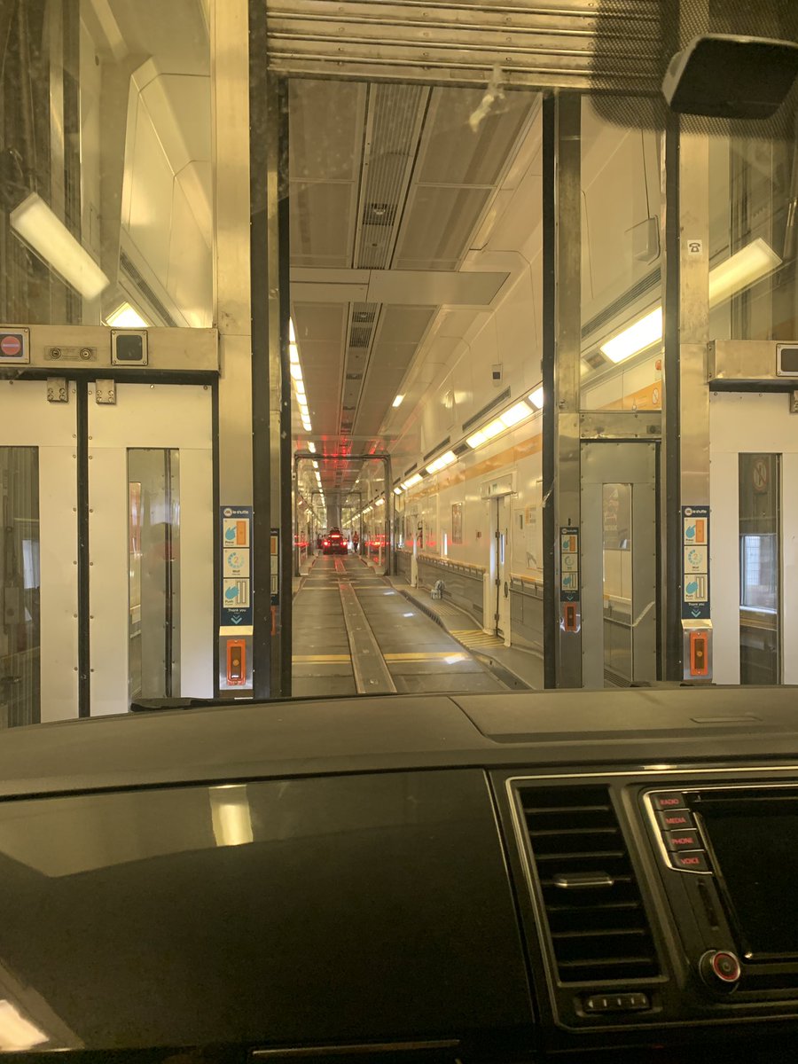 Sharon_Ketley's tweet photo. @clair_corlett @LeShuttle This might have something to do with the massive delays - not fully loading our train https://t.co/uciSaFTLdM