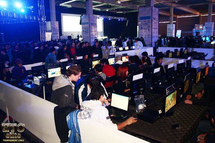 ETCMcflyChile's tweet photo. Mi año favorito #WeLoveEsports <3
Cerca de 300 participantes totales en #MK9, #Tekken6, #UMVC3 #SSFIV https://t.co/WYr9Gyx07o