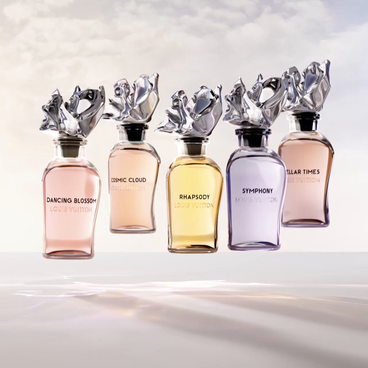 X에서 Louis Vuitton 님 : Perfume as an art. Through five scores in Les  Extraits Collection, #LouisVuitton reinvents the purest and most precious  form in perfumery. Discover the collaboration between Jacques Cavallier