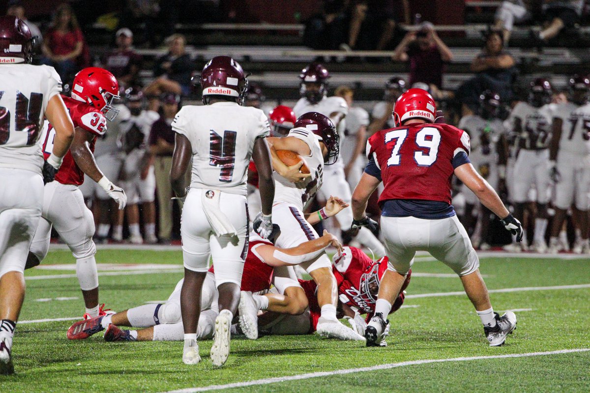 ToombsDogs's tweet photo. Here's a few photos from our scrimmage versus BC. It's a new week. Time to #beDriven, #beanOvercomer, and #Grind to get better.

#beadog https://t.co/VUNbr0vBCH