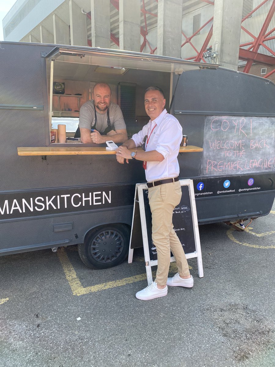 wmkstreetfood's tweet photo. The weather not ideal, the bar refrigeration gone so no beersโฆ. And we still get a great atmosphere in the fanzone ๐๐ป all food sold out too, thank you guys. Proper game of football! City Ground, what a place ๐๐ป #coyr #stevechettle https://t.co/sIqwO9a971