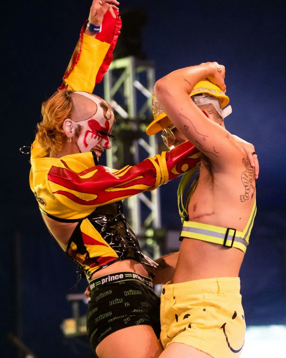 PrideBrighton's tweet photo. Queer joy at the Polyglamorous Dance Tent ❤️
We can't believe it's been one week already!
Featuring gogo dancers Wet Mess, Prinx Silva, Chardonnay, Dan Stanley and Lya.
Photo by Claire Leach
#WeAreFabuloso
#Polyglamorous
#BrightonPride
#LGBTQIA https://t.co/czA2Nywz71