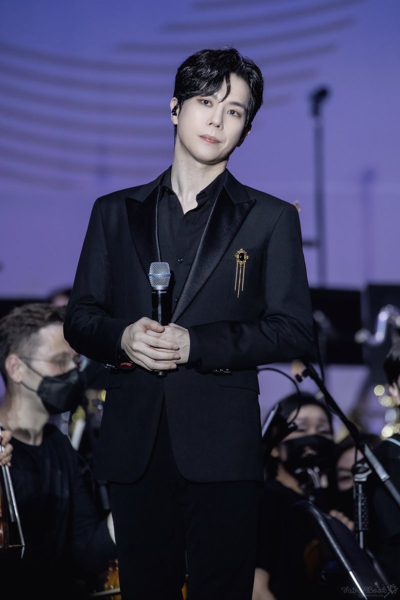 fairy__book's tweet photo. 220814 서울시립교향악단 광복 77주년 기념 음악회

 #고훈정 https://t.co/AXvDLPiBcc