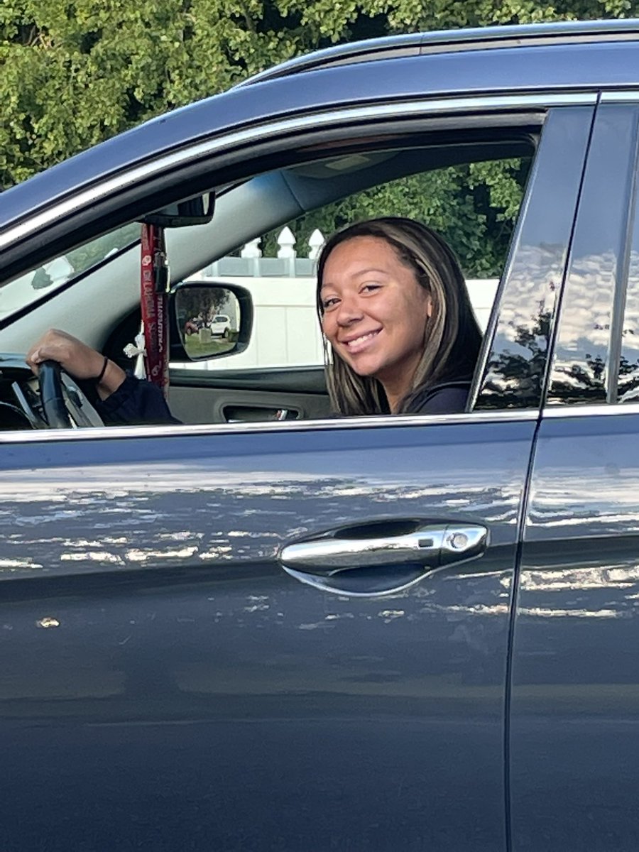 Michele Deal tweet media