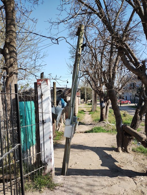 No sé ustedes pero yo lo veo inclinado al palo, que yo sepa así no deben estar las cosas pero bueno @Edenor<a href="/tag/xhamster"class="tags"><span>&#35;xhamster</span></a>