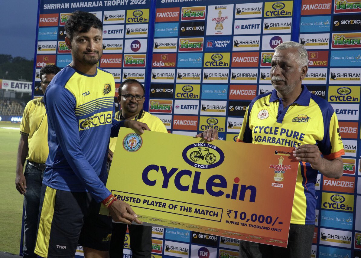 maharaja_t20's tweet photo. https://t.co/7Q2fUCnlRZ Trusted Player of The Match between Shivamogga Strikers and Mysore Warriors is  Pavan Deshpande!

@mysore_warriors @Pavandesh22 

#SSvsMW #MaharajaTrophy #KSCA #T20 #Cricket #Karnataka #IlliGeddavareRaja
#ಇಲ್ಲಿಗೆದ್ದವರೇರಾಜ https://t.co/AtZ3dQQHpj