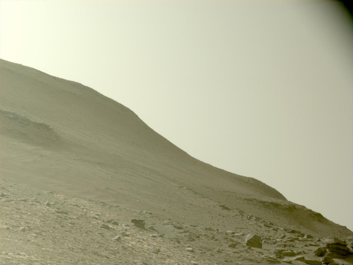 MarsMissionImgs's tweet photo. #PerseveranceRover image taken on #Sol520 at 4:13:46.276 PM with #Navcam #Mars #NASA #Space https://t.co/7YqfaE9ksl
