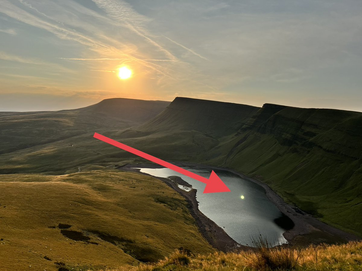KCharlesIX's tweet photo. Pictures taken this morning at Llyn Fan Fach in Brecon. Anyone else up there today and seen some sort of green orb in their photos??? @BreconBeaconsNP @Brecon_News @NTBreconbeacons #GreenOrb https://t.co/ChB5dKqvW7