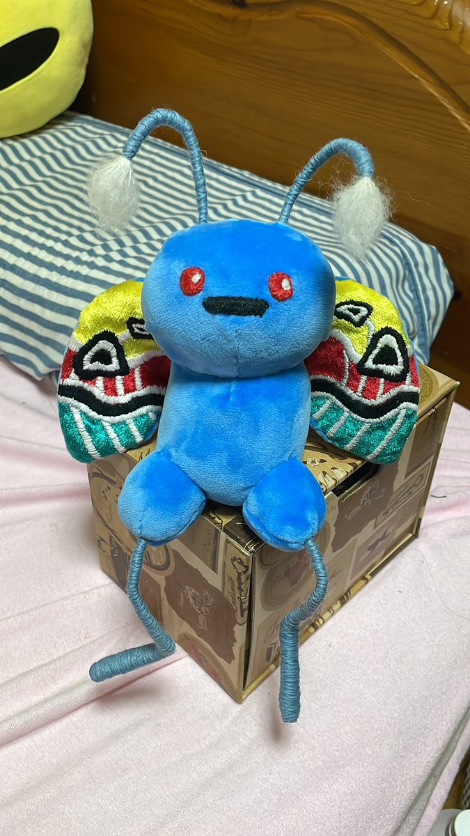mitimiti252's tweet photo. ぬいぐるみモスマンできたーーー！！！ https://t.co/8bXbg9UOVe