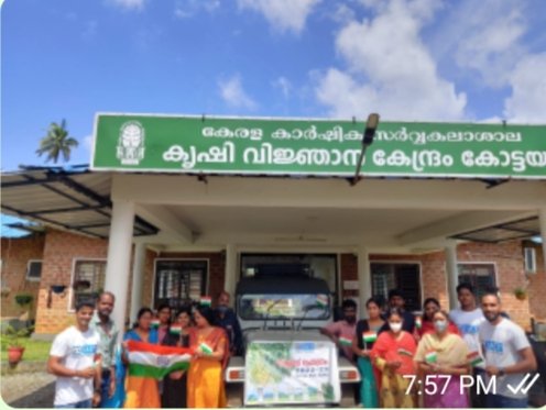 RejeniN's tweet photo. FACT in service of the nation.FACTSquad at Kumarakom,Kottayam (Kerala),meeting farmers and subject matter specialists-Lab to Field  . Celebrating 75th Independence Day https://t.co/NMCJ0xSC4I