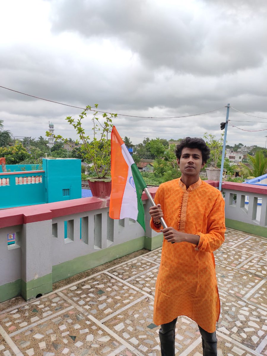 NssKanta's tweet photo. NSS unit-1, Kandra Radha Kanta Kundu Mahavidyalaya is celebrating #AzadiKaAmritMahotsav  and #HarGharTiranga programme on 75th Anniversary of Indian Independence. @_NSSIndia @_nssbu @rdnss_kolkata https://t.co/QO6DQgEdWD