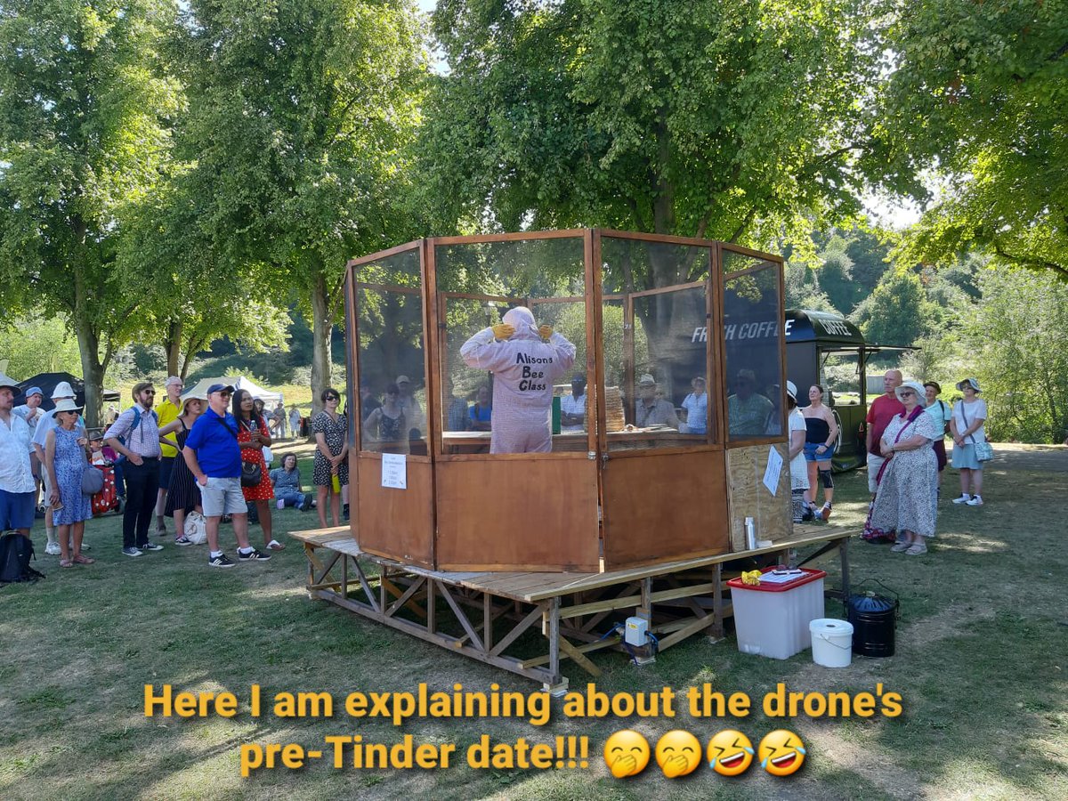 AlisonsBeeClass's tweet photo. I was doing the live honey bee demonstration @ShrewsFlowerShw for @ShropsBKA I was like a wet eel inside my beesuit &amp; I swear I have trench foot this morning after repeated wearing of my soggy wellies 🤮🥵🤣

Next event is next Saturday Minsterley Show Hope to see you there 🤞 https://t.co/8Q86A9TyWZ