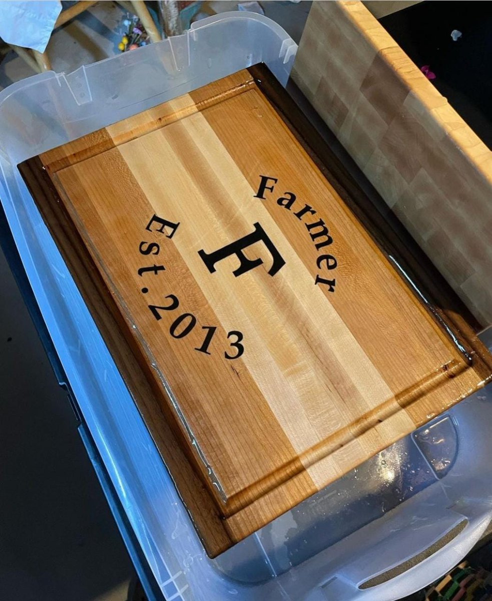 shopf2h's tweet photo. Behold a beautiful cutting board that’s #BuiltWithF2H! This bright, flawless piece can be the perfect addition to your kitchen.
Share your exciting projects with us & keep inspiring others to fulfil their #woodworkinggoals!
#woodwork #diycrafts #lumber #hardwood #Forest2Home https://t.co/0cygD4ep4F