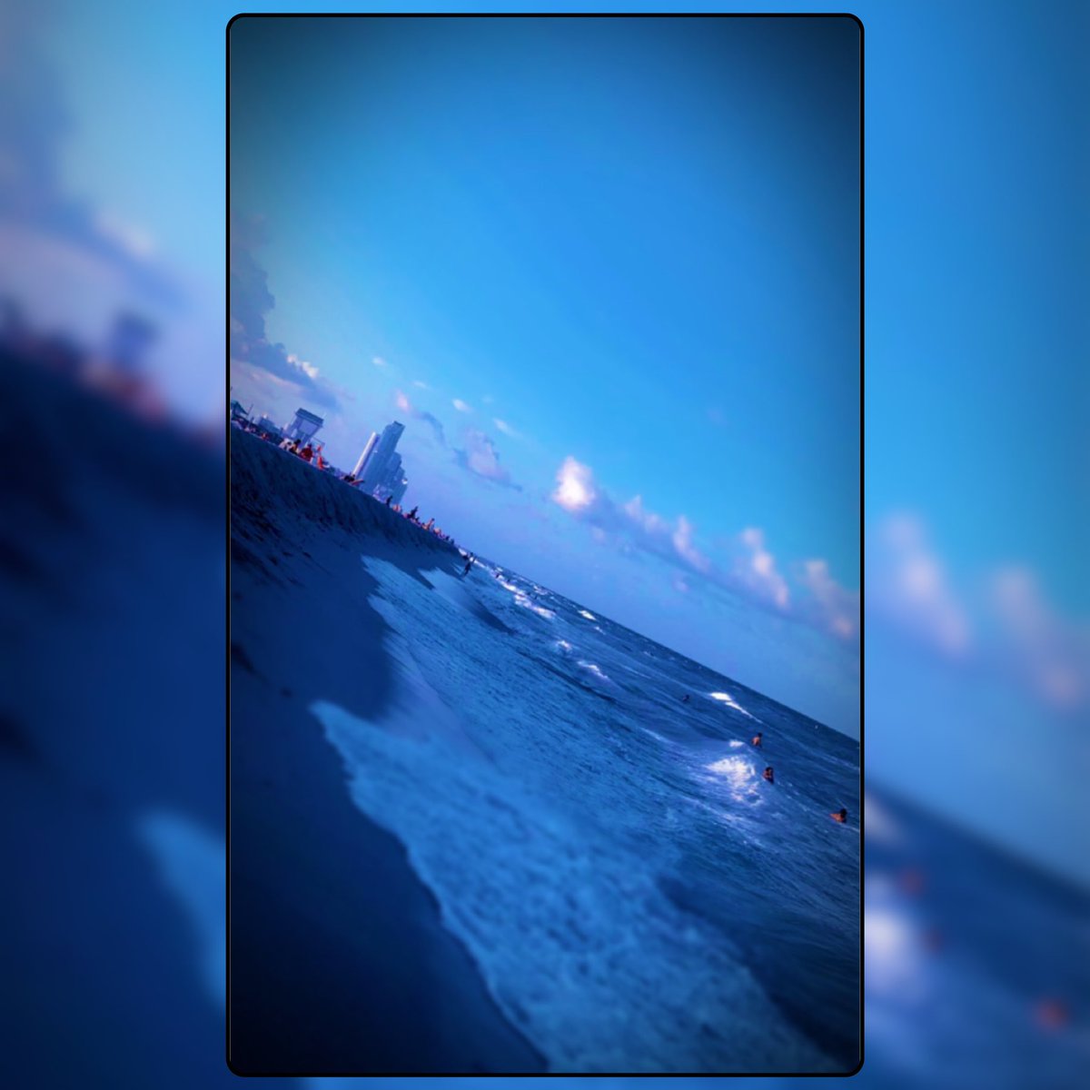StrawberriPlus2's tweet photo. 𝙶 𝚁 𝙾 𝚄 𝙽 𝙳 𝙴 𝙳 ✨🧿🪬💙 https://t.co/CyldiXFHlq