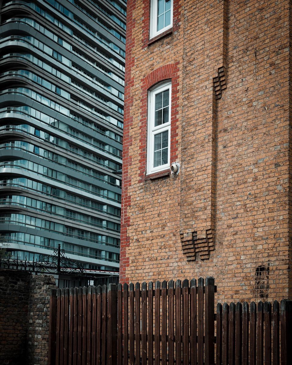 IssarCerrato's tweet image. London Tour #brixton #photography