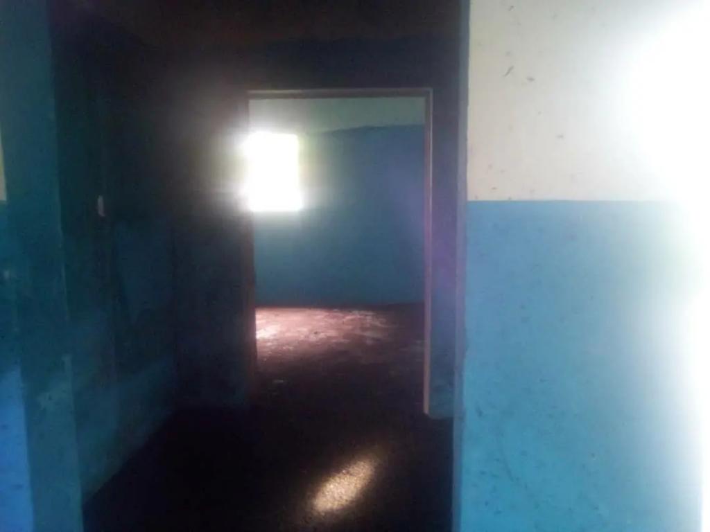 cleviscarpio's tweet photo. Está es una escuela en el Yagual municipio #Achaguas del estado #Apure su nombre Cosmel López Hurtado y su estado es de ruinas, estas son las gestiones de gobierno en un estado altamente deprimido en la economía, sin educación no hay futuro.Mientras el gobierno miente y miente

@ https://t.co/J21MKxmwJe