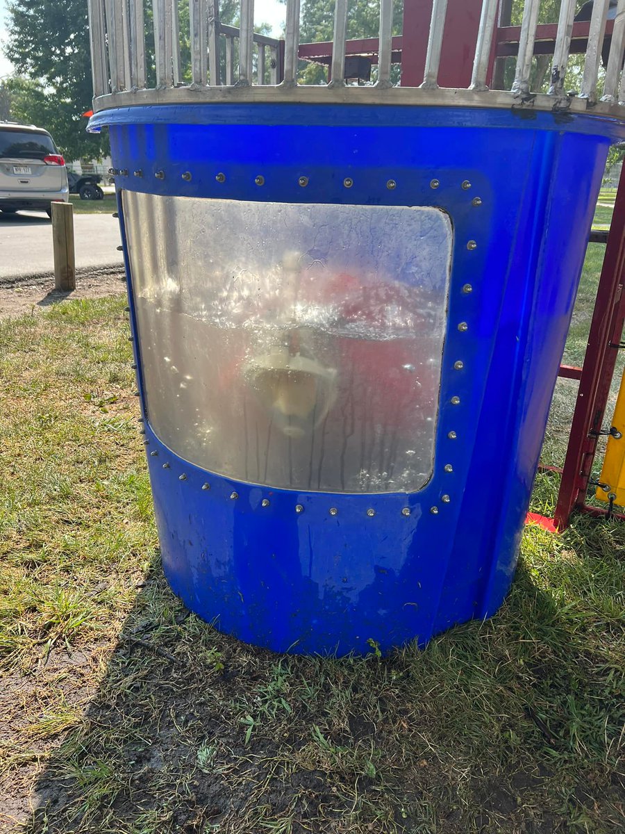 DCWSchoolsFdn's tweet photo. The Foundation had a great time celebrating #ValleyDays this weekend!
Thank you to those who came and supported the dunk tank. And a HUGE thank you to Dr. Kerns, Mr. Knott, Mrs. Giles, Mr. Koile, Mr. Donner, Mrs. Listenberger and Dr. Hinrichs for getting dunked! #DCWestRocks https://t.co/w2nNYzafHn