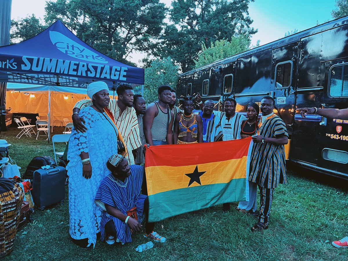 Wiyaala's tweet photo. Thank you @SummerStage  for having us. 🙏🏾😊🙏🏾
And to everyone that made it possible for us to be on that stage,thank you 🙏🏾.To the wonderful crowd! So much love ❤️ to you all 🌍🦁🌍🔥😃🤸🏾#Roar! https://t.co/3dODr2NIvu