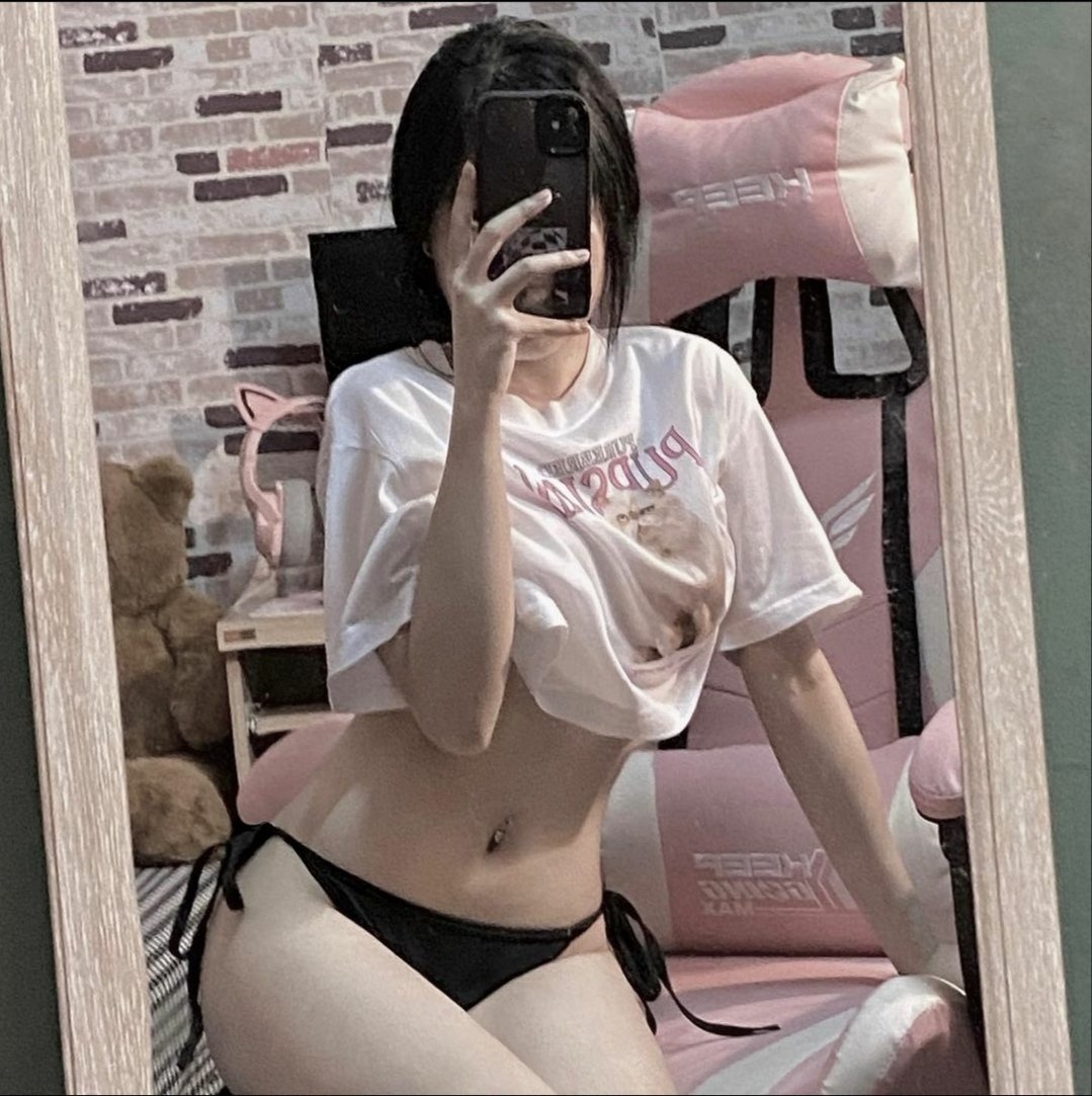 Airasohot's tweet photo. Hi I'm newbie here on alter , so give me a warm welcome by doing Heart , Retweet and Follow For a Finger video. 💙💦

Telegram : @AiramaeJacob

#alterpinay
#alternewbie 
#alterpinayph https://t.co/fDDdMVRDqv https://t.co/VfAgNcg6gQ https://t.co/UMZuCHHpa9