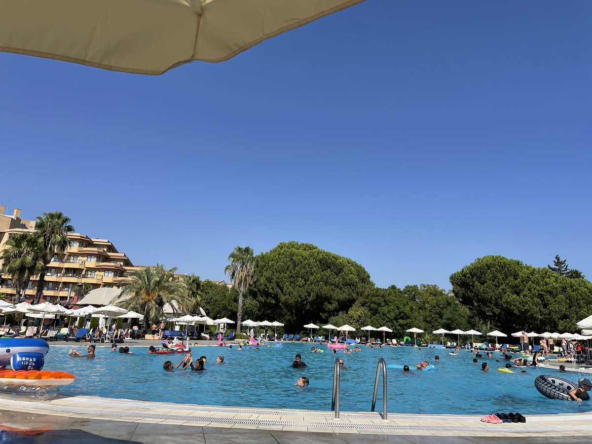 matthill_1988's tweet photo. Having a fab time in Turkey 🇹🇷 🏝🍻😎🍹🍸🍦 https://t.co/u8rhUA3ZRk