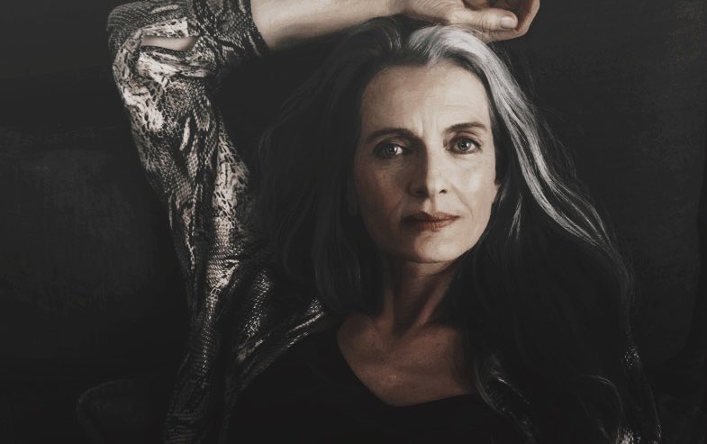 ➢ Millicent Bulstrode. 
➢ 21/10/1980. 
➢ Sangre pura. 
➢ Colegio Hogwarts de Magia y Hechicería, Slytherin.  
➢ Abogada penalista.