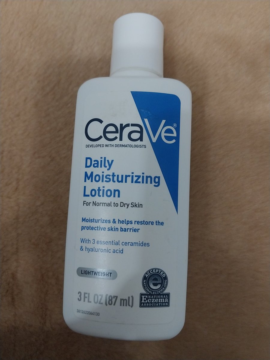 silentmondays's tweet photo. wts cerave daily moisturizing lotion (ori usa)
dibuka juni 2022
100k

dijual karena nggak cocok sama ceramide, isi 90%

dom bandung, sekitaran itb/supratman bisa ketemuan langsung https://t.co/qtFiTy8zWp