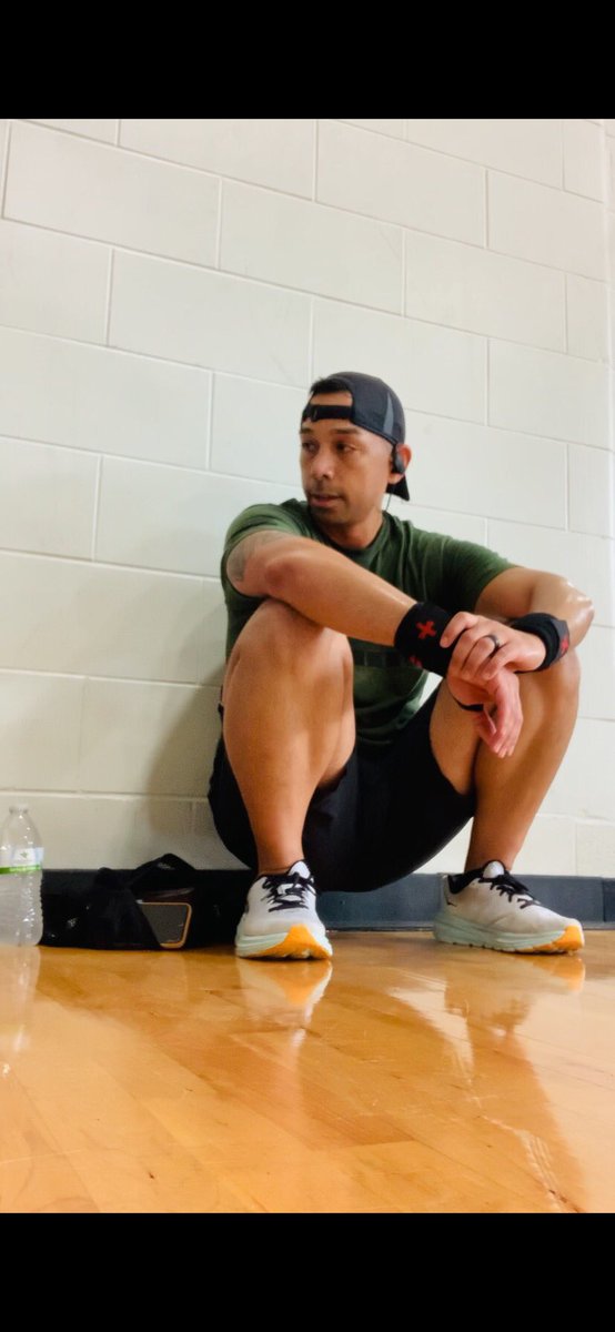 16thRCSM's tweet photo. You know you had an amazing workout when you need a wall more than you need water π
ππ½#happysunday #outworktheenemy #armythings #lifeofasoldier https://t.co/gsNttN2OcO