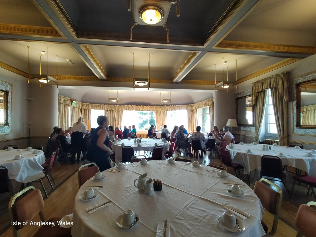 CoedenBeth's tweet photo. I took a group of Canadians and Americans on a coach tour today, Sunday 14th August and it involved a Welsh tea.
What's your favourite Welsh food?
#WelshTea #BulkeleyHotel #TouringAnglesey #Anglesey #YnysMon #WelshCulture #CoachTour #Beaumaris https://t.co/kTBfbTo86M