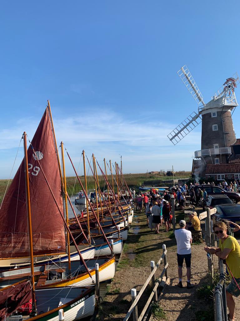CleyNorfolk's tweet photo. Great to see our friends from the Stiffkey Cockle Club at Cley today and also the many people who came along to welcome them in. We hope you all enjoyed your bacon rolls! @BHAssociation https://t.co/8RLqonca38