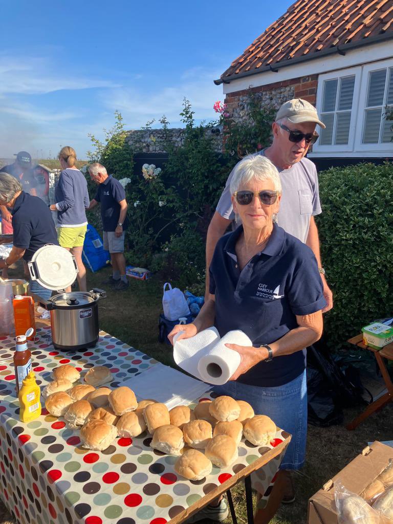 CleyNorfolk's tweet photo. Great to see our friends from the Stiffkey Cockle Club at Cley today and also the many people who came along to welcome them in. We hope you all enjoyed your bacon rolls! @BHAssociation https://t.co/8RLqonca38