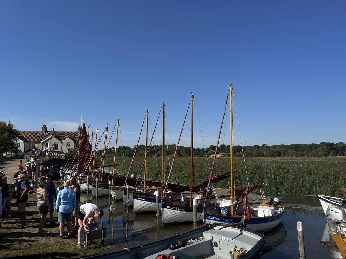 CleyNorfolk's tweet photo. Great to see our friends from the Stiffkey Cockle Club at Cley today and also the many people who came along to welcome them in. We hope you all enjoyed your bacon rolls! @BHAssociation https://t.co/8RLqonca38