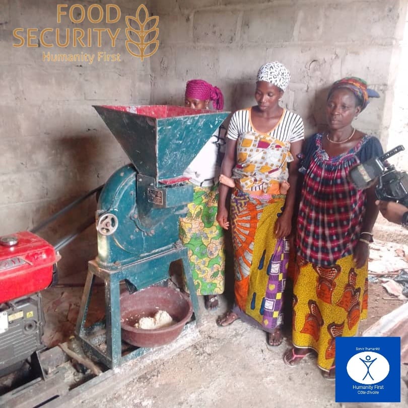 HF_cotedivoire's tweet photo. Aujourd'hui 14 août 2022, #Humanityfirst #Cotedivoire a organisé la cérémonie de mise en mqrche de la #Broyeuse à #Mangorodougou département de #Dabakala, qui viendra en aide à plus de 400 personnes du village.
@PashaQuyyom @HFI1995 @HumanityFirstUK @Gouvci https://t.co/3PEgTTqkyO