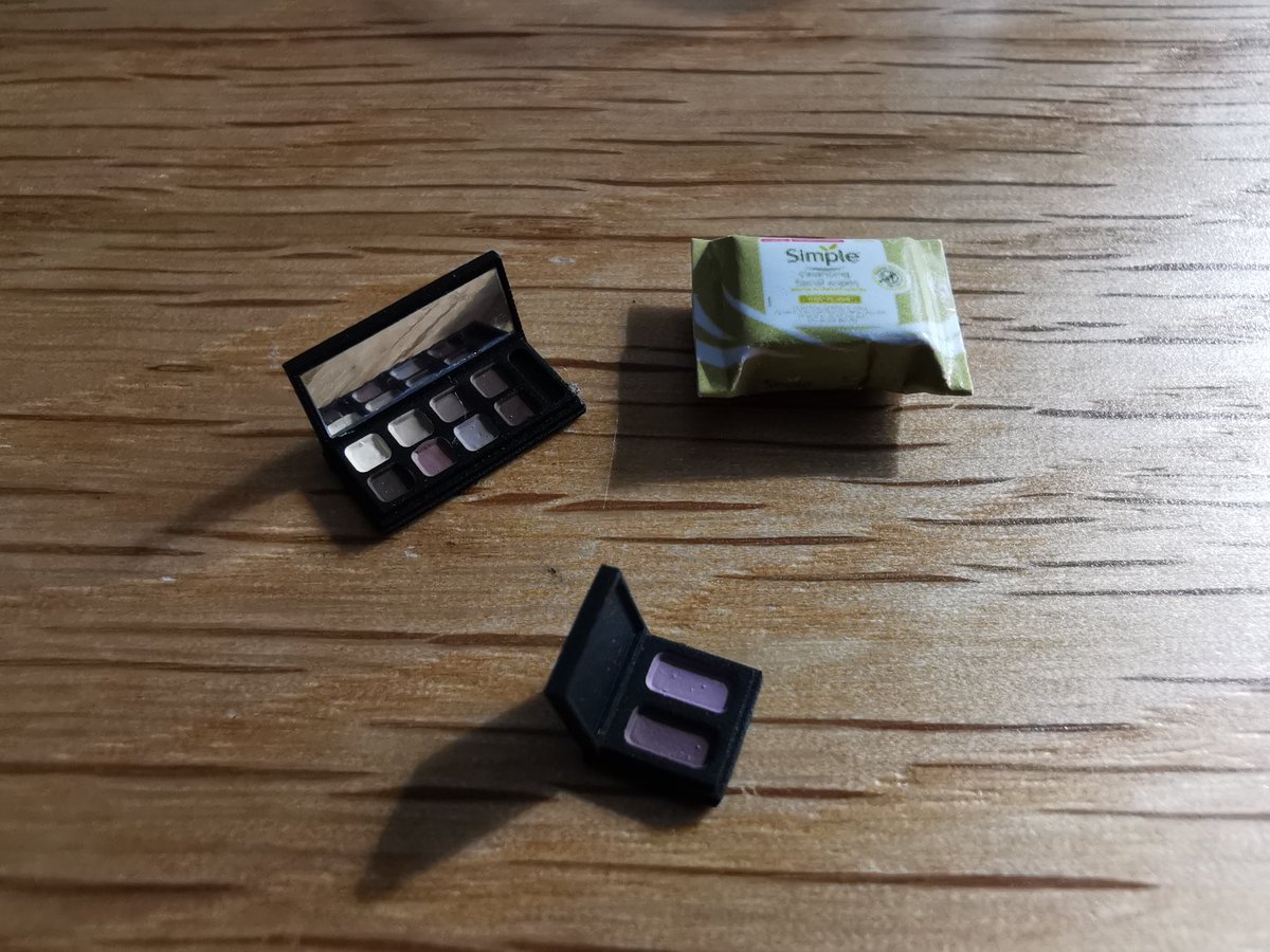 NickiMiniature's tweet photo. After watching some dolls house videos I'm feeling reinvigorated about my miniature world! Bought these a few weeks ago... No idea where they're going! https://t.co/VBsatHDKsl