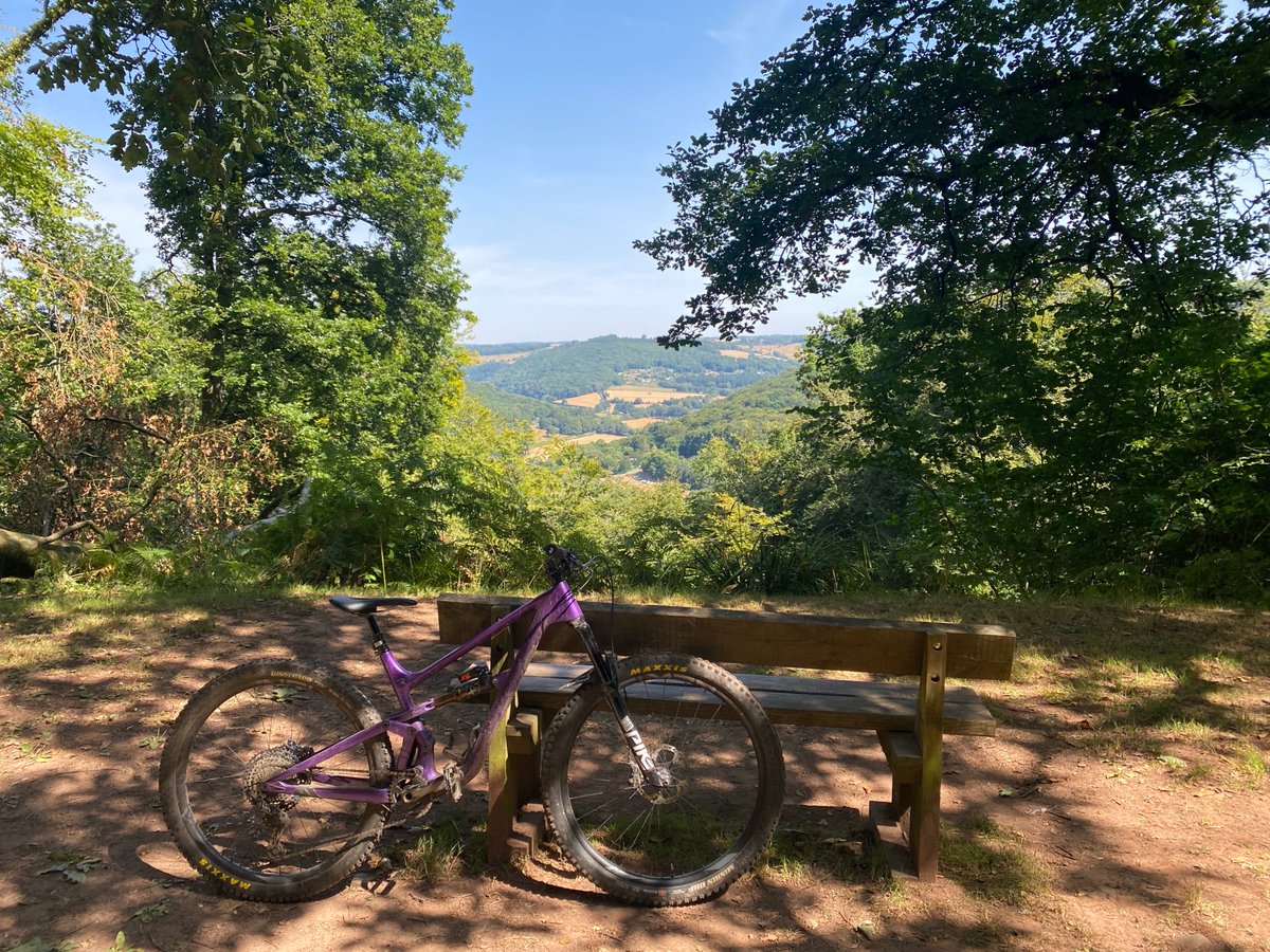 P_HEDGEHOG's tweet photo. Birthday ride. Totally failed to take pics of the amazing trails only 30 mins drive from our doorstep.
Definitely needed a few recovery drinks :) Good route that @singletrackmag - we added a few extras as well.
#mtb #wye #birthdayride https://t.co/hTRlkD9lZT