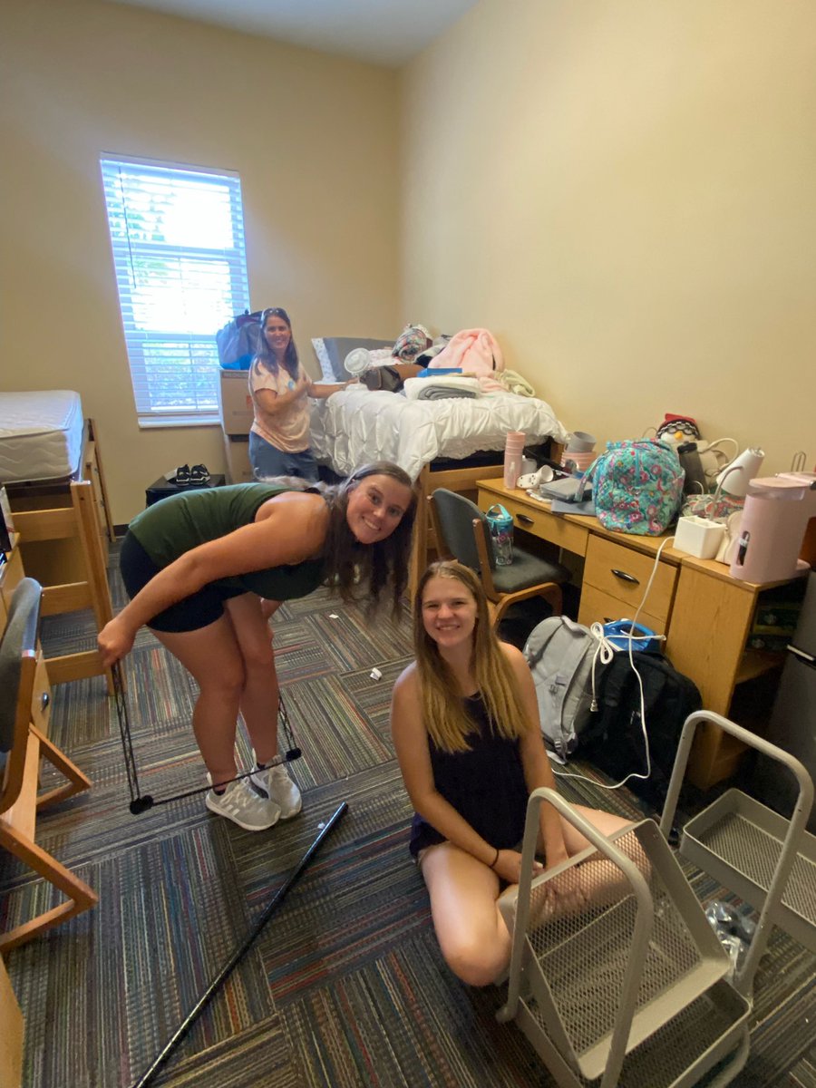 MissouriSandT's tweet photo. Unpacking smiles! πβοΈ #MinerMoveIn #MinerPride https://t.co/SPWiMqhMzk