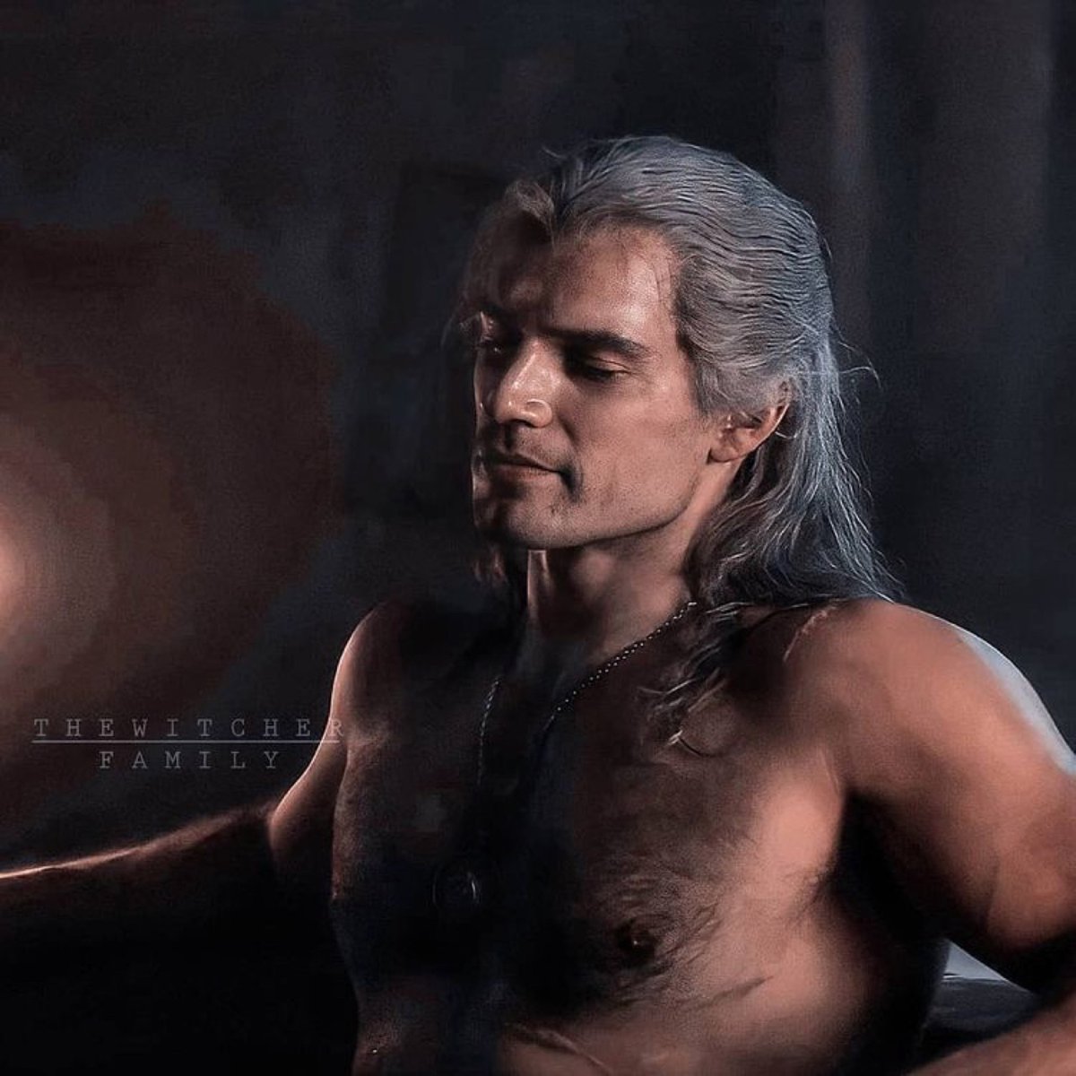 𝑹𝒆𝒍𝒂𝒙𝒊𝒏𝒈 𝒕𝒆𝒏𝒔𝒆𝒅 𝒎𝒖𝒔𝒄𝒍𝒆𝒔 𝒂𝒏𝒅 𝒉𝒆𝒂𝒍 𝒓𝒆𝒄𝒆𝒏𝒕 𝒃𝒓𝒖𝒊𝒔𝒆𝒔. `—